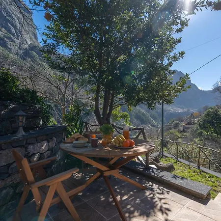 Feriehus Stonewood Valley By Lovelystay Curral Das Freiras