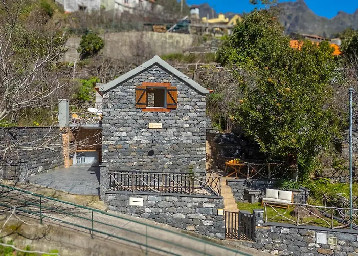 Feriehus Stonewood Valley By Lovelystay *