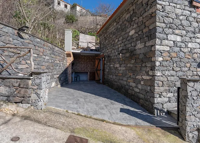 Stonewood Valley By Lovelystay *