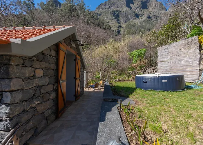 Stonewood Valley By Lovelystay Feriehus